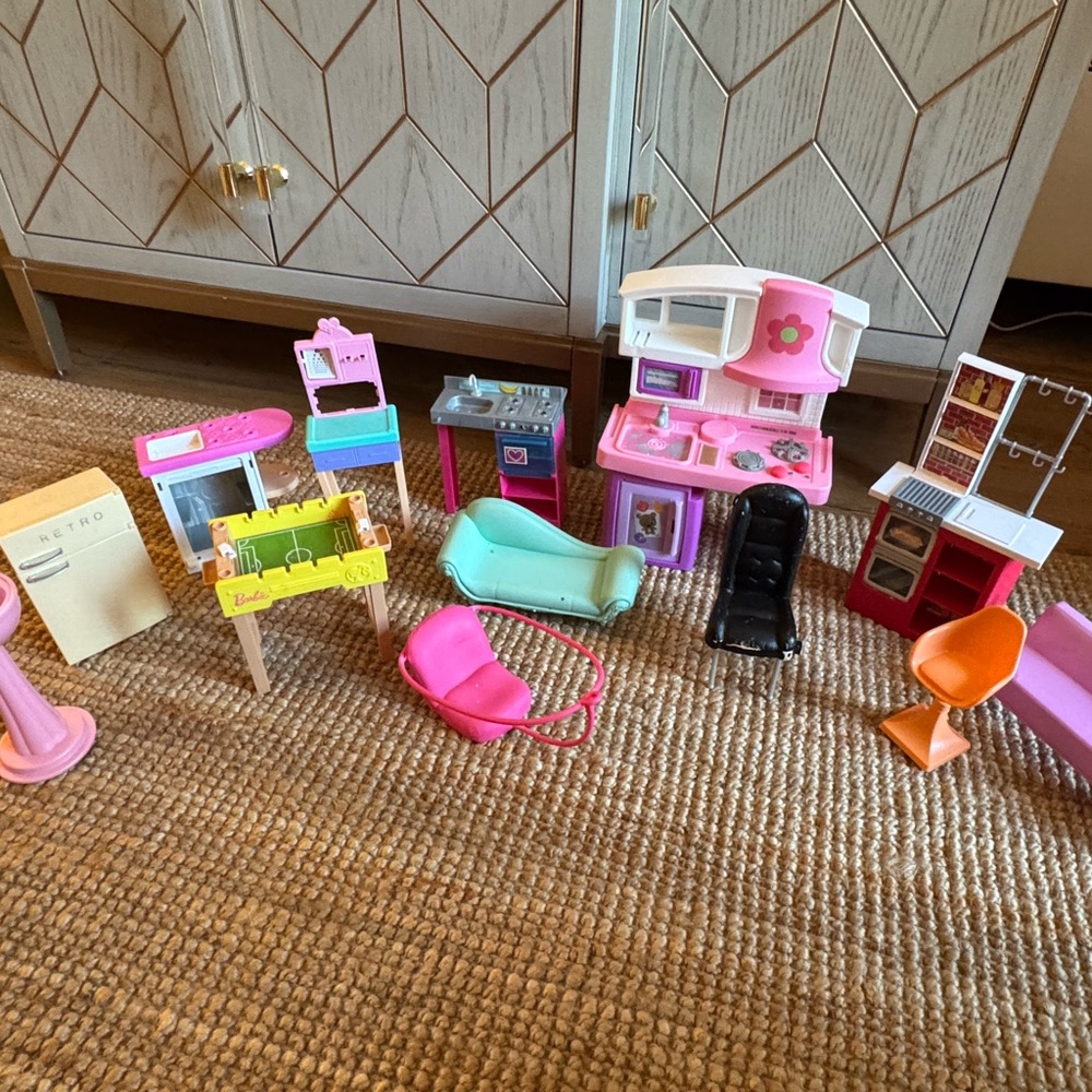 Barbie Furniture & Accessories Lot – Dollhouse Furniture Bundles